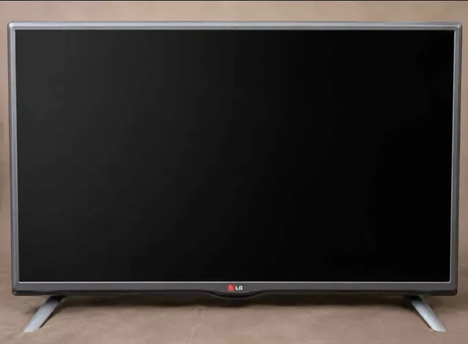 TV LG 32" LED - Modelo 32LB550B