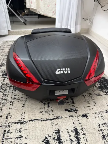 Baú Givi V47 Monokey Original 47 Litros + Encosto Givi