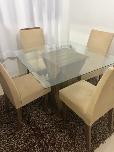 Mesa 4 cadeiras