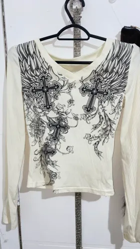 Blusa tamanho P estilo alternativo cor Branca