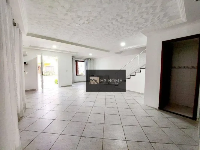 Casa com 4 dormitórios para alugar, 200 m² por R$ 7.200,00/ano - Recreio dos Bandeirantes