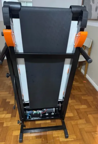 Vendo uma esteira elétrica 220 volts 300 reais