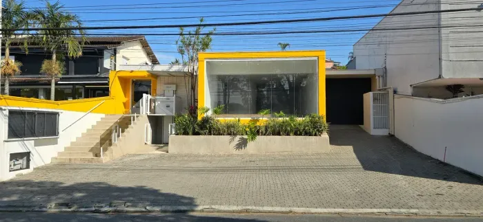 Aluga-se Excelente Imóvel Comercial em Mogi das Cruzes, bairro Vila Oliveira 540 m² de Ár