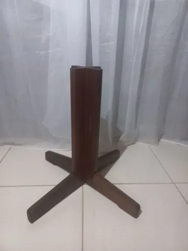 Base para mesa de madeira