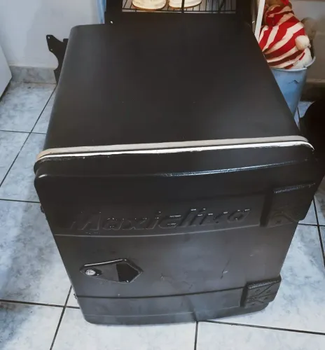 Geladeira 12 volts 