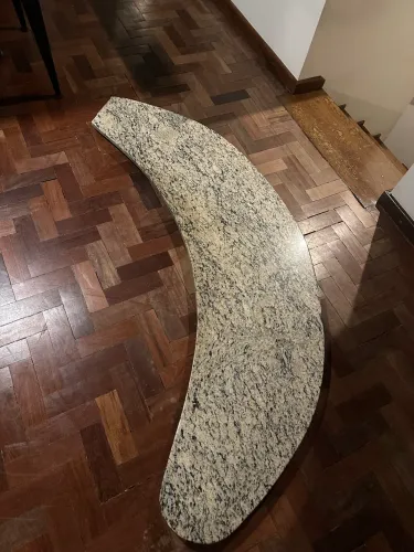 Tampo de granito