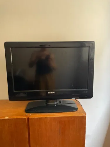 TV PHILIPS HD (NÃO É SMART!)