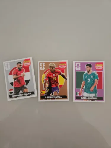 Legend Yamal (bronze), Salah (prata), Raul Jimenez (roxo)