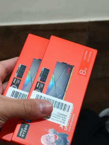 XPG Spectrix D50 ddr4 (2x 8gb)