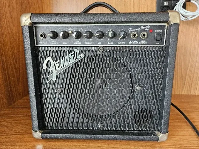 Amplificador para Guitarra Fender Frontman Reverb (Mexicano)