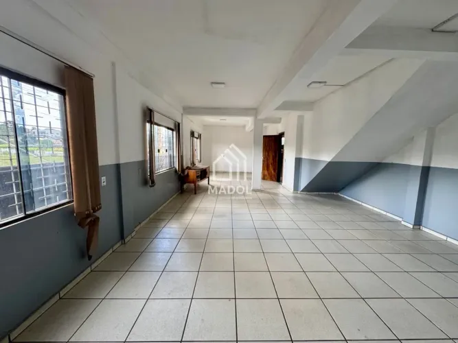 Sala para locação na Av. Presidente Kennedy, por R$ 1.500,00.