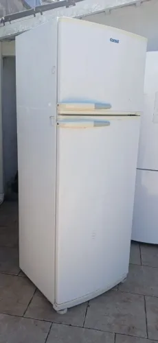 Vendo geladeira consul usada funcionando perfeitamente entrego