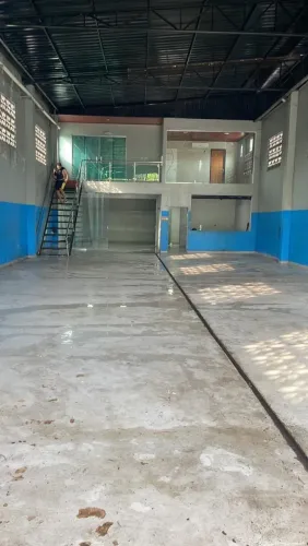 GALPO COM APARTAMENTO