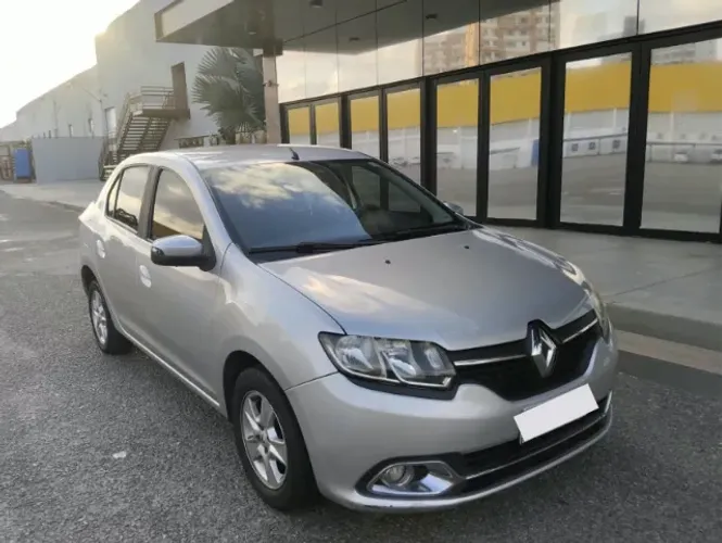 Renault Logan Dynamique Hi-flex 1.6 8V 4P 2014