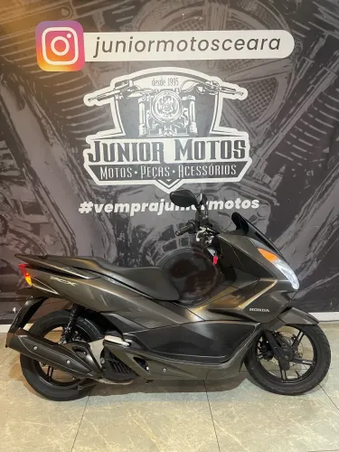 PCX 150 2016 (BAIXA QUILOMETRAGEM, EXTRA, JÁ C/ BAÚ/BAULETO, GARANTIA DE LOJA)