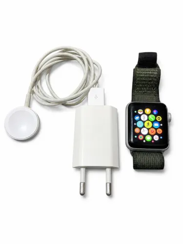 Apple watch series 3 38mm Saúde da bateria 93%
