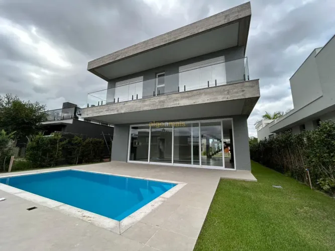 Lindo Sobrado no Condominio Capão Ilhas, beira lago!