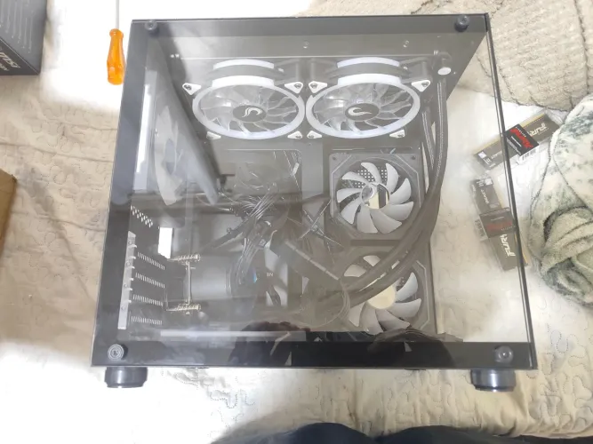 Gabinete gamer com watter cooler 240m Ride mode teclado 60% tbm 