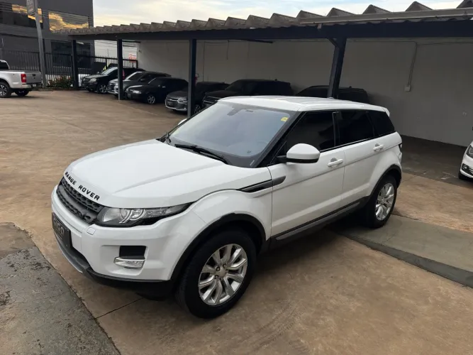 Land Rover Range Rover Evoque Pure 2.0 Aut. 5P 2015