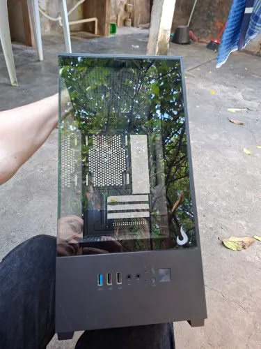 Gabinete Risemode mini tower