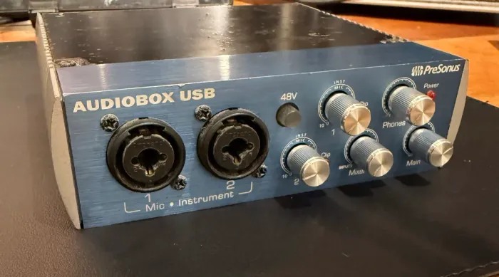 Interface PreSonus AudioBox USB à venda