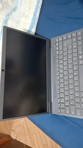 Vendo notebook Vaio em excelente estado de conservação