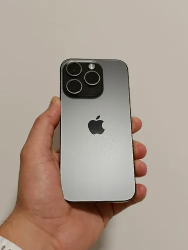 iPhone 16 Pro