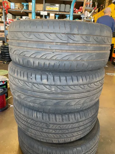 Vendo pneu aro 17 205/50
