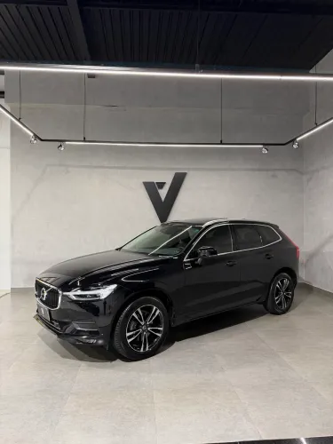 Volvo XC 60 T-5 Momentum 2.0 254cv AWD 5P 2019