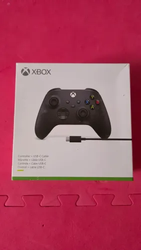 Controle Sem Fio para Xbox Series + cabo Usb-C - (Carbon Black) NOVO/LACRADO