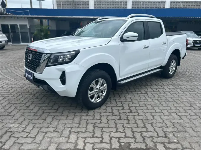 Nissan Frontier XE CD 4X4 2.3 Bi-TB Diesel Aut. 2025