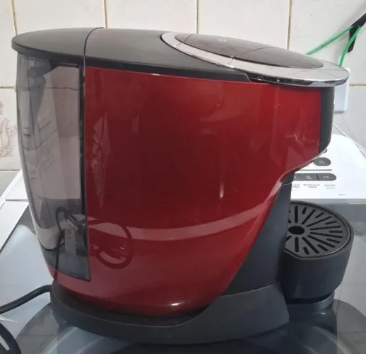 CAFETEIRA EXPRESSOS TRÊS CORAÇÕES.