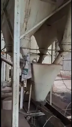 Fábrica de ração 3500kg hora - usada funcionando 