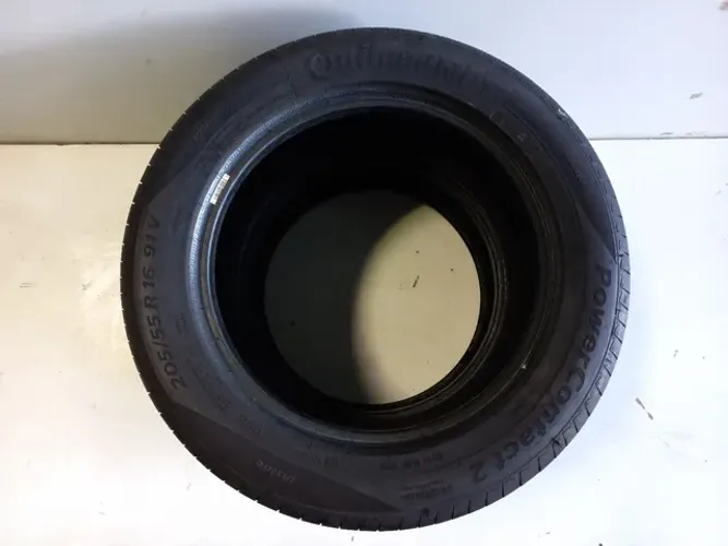 Par de pneus Continental 205/55 R16