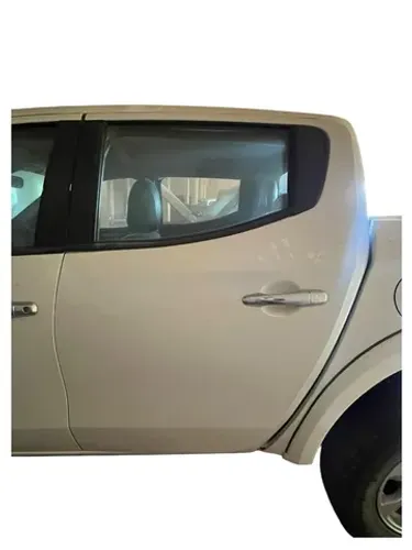 Porta Traseira Esquerda L200 New Triton 2017 2018 2019 2022