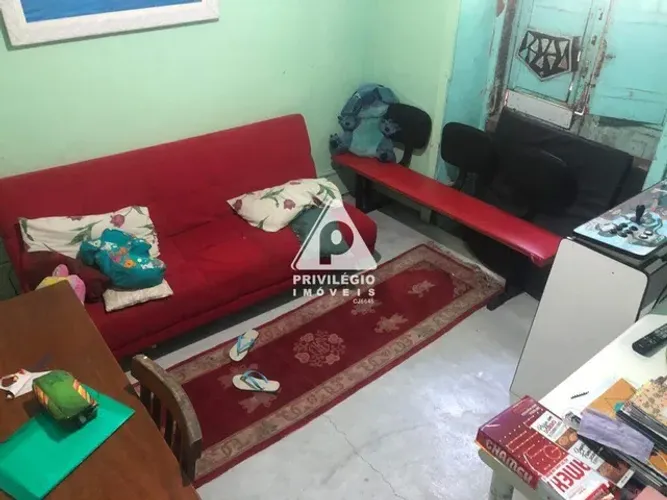 Casa Residencial com 2 Quartos na Glória (Frente) Oportunidade no Rio de Janeiro