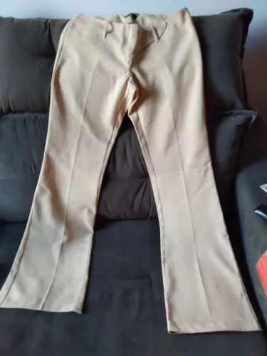 Vendo calça femininas 15,00 cada