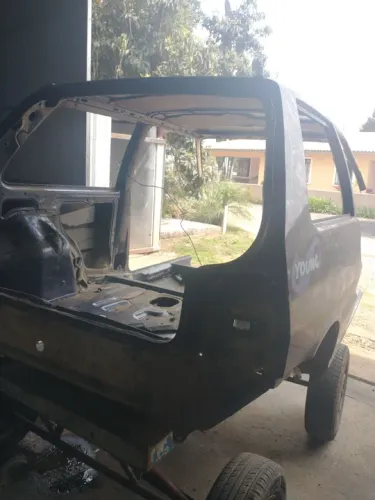 Traseira baixa fiat/uno 95 2p