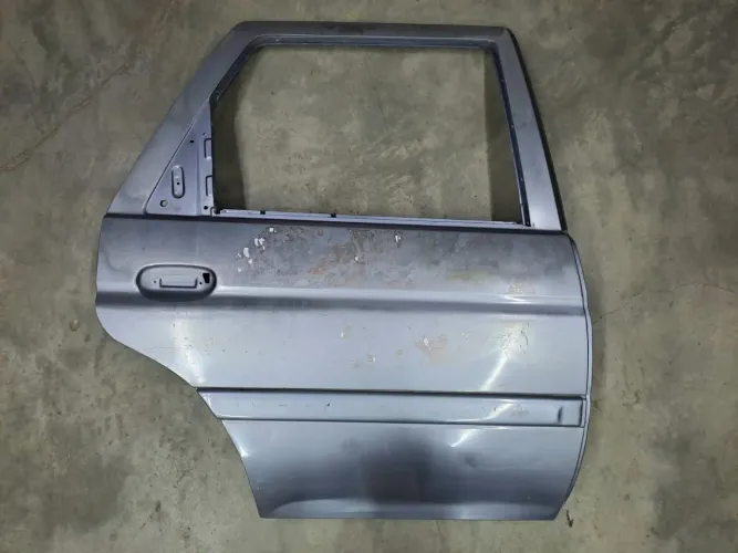 Porta traseira direita Ford Escort Sw