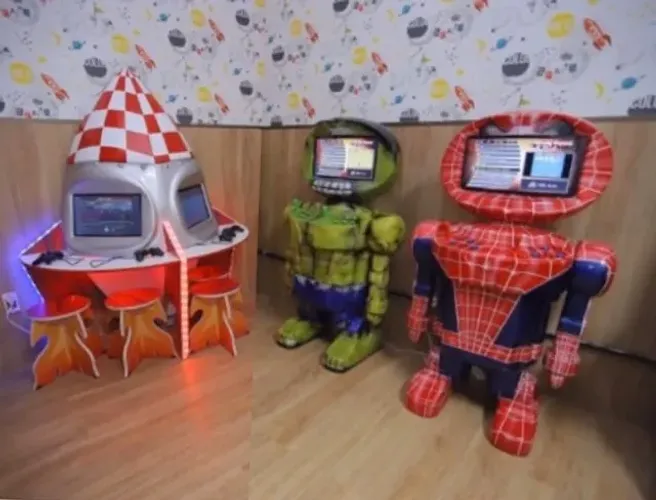 Brinquedos, simuladores e maquinas de diversões eletrônicas p/ buffet infantil
