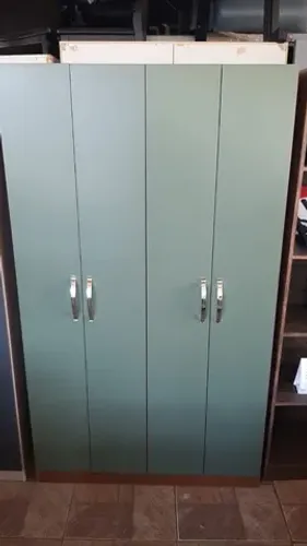 Armário multiuso 4 portas- Novo