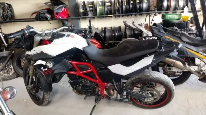 Sucata de moto para venda de peças Bmw F800Gs Gs800 2015