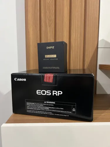 Câmera Canon EOS RP (corpo) + adaptador viltrox r1 