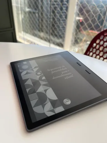 Kindle Oásis Semi Novo