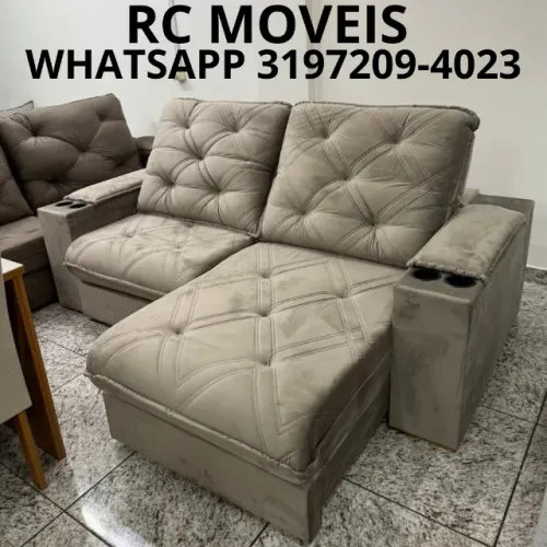 Sofá Retrátil Cuiabá com Porta-Copos - Conforto, Tecnologia e Praticidade