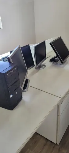 Lote de itens de informatica monitores perifericos cpu