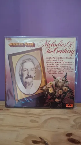 LP JAMES LAST Melodies of the Century Disco de Vinil