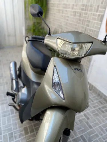 Honda bis 2010 sem dívidas