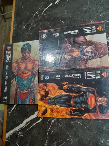 Superman Terra Um 3 volumes -LACRADAS