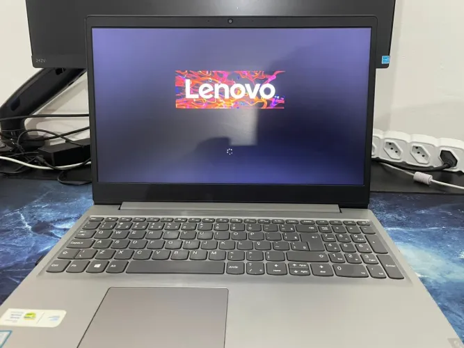Notebook Lenovo s145 i5 12gb ram SSD 240